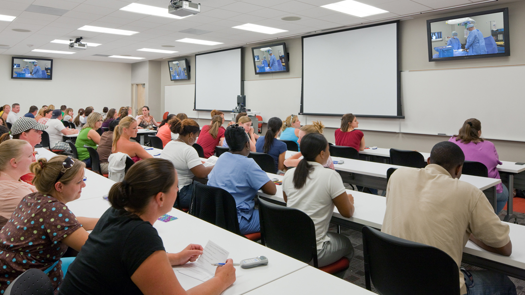 classroom with simulation lab monitors