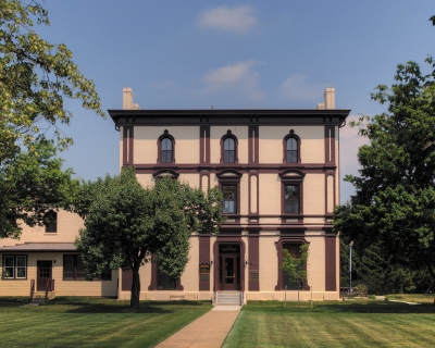 Exterior of Grant Hall at Fort McNair