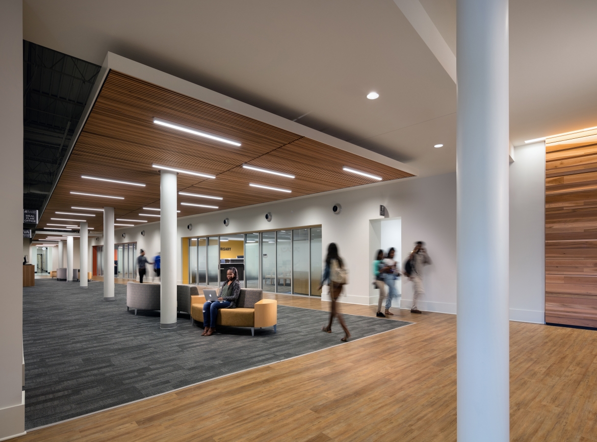 Corridor leading to the interconnected lobby